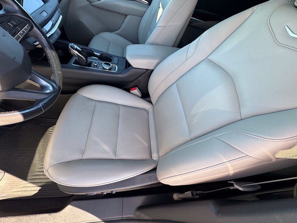 2021 Cadillac XT4 Luxury
