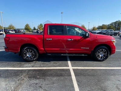 2021 Nissan Titan SV
