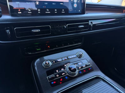 2021 Lincoln Nautilus Reserve