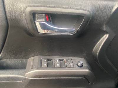 2022 Toyota Tacoma TRD Off-Road V6