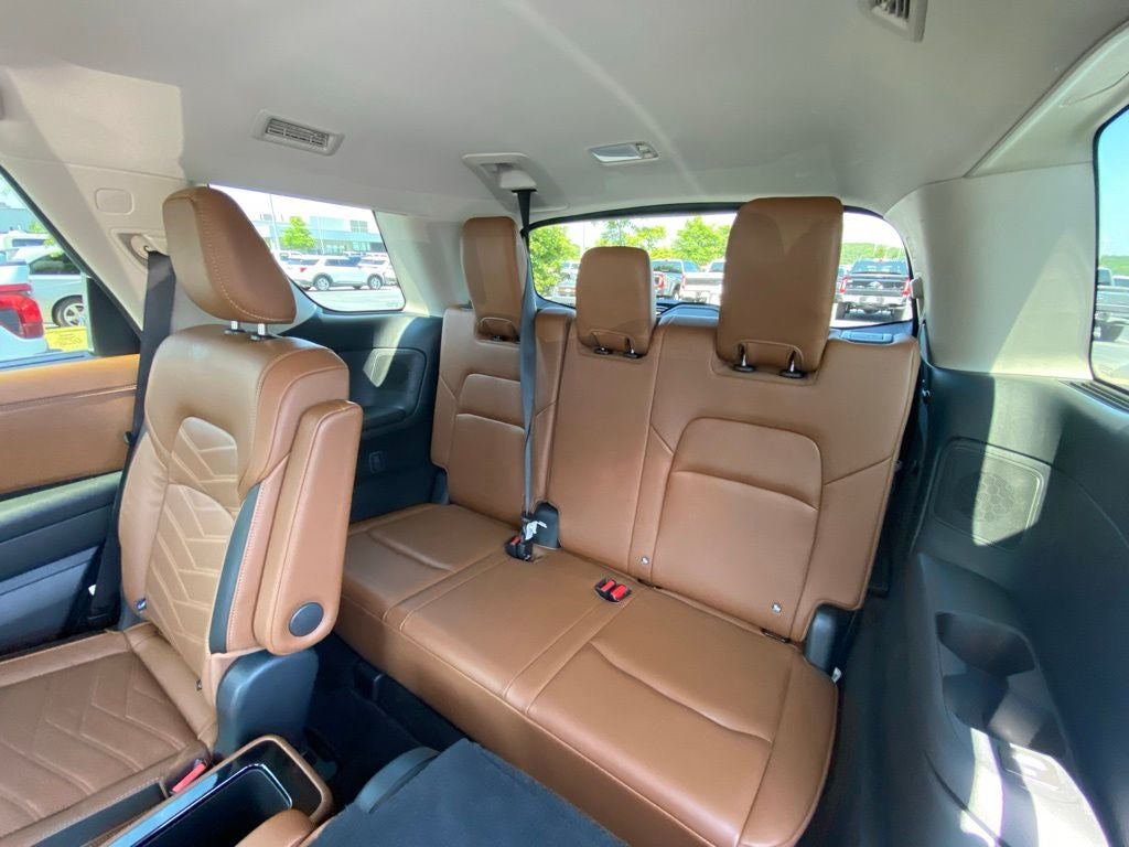 2023 Nissan Pathfinder Platinum