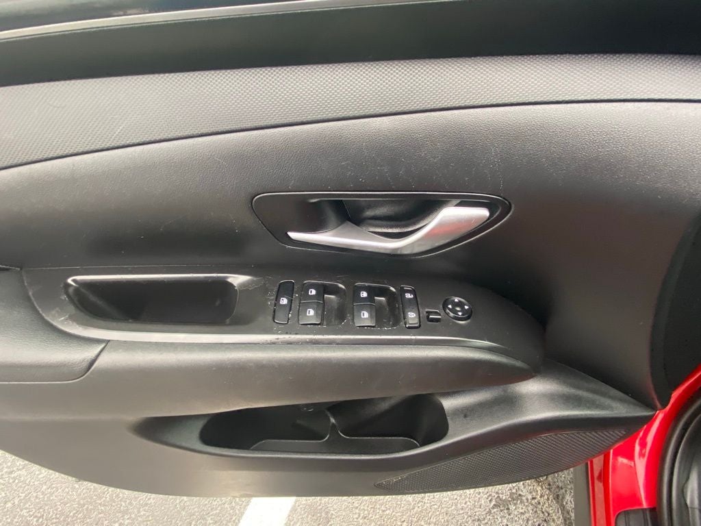 2022 Hyundai TUCSON SE