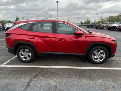 2022 Hyundai TUCSON SE