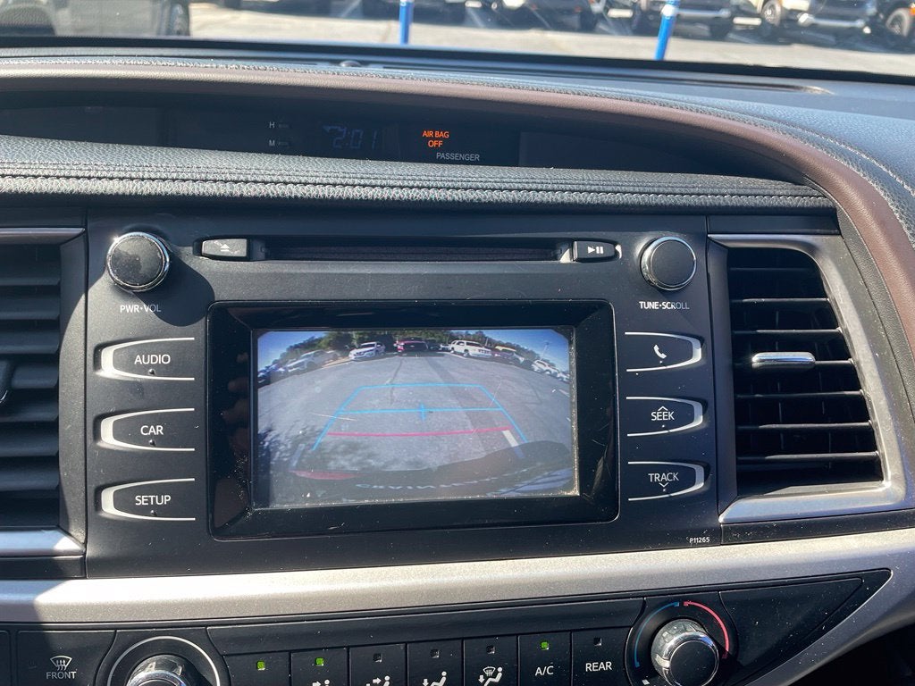2016 Toyota Highlander LE V6