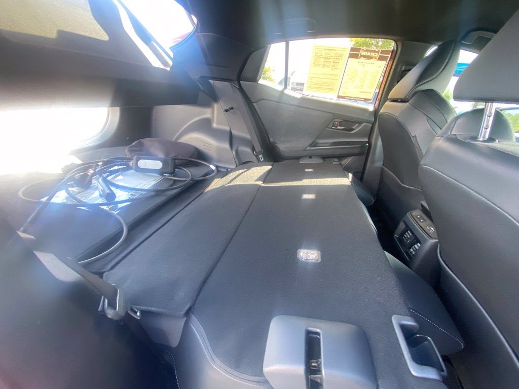 2026 Toyota C-HR XSE