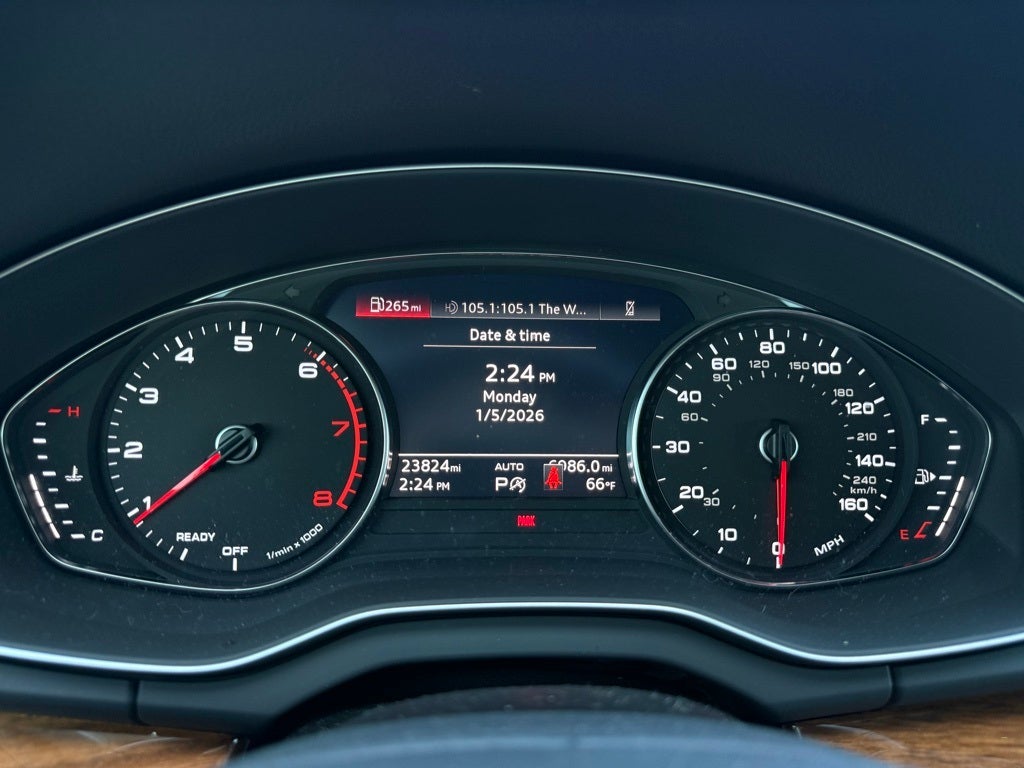 2023 Audi Q5 45 S line Premium quattro