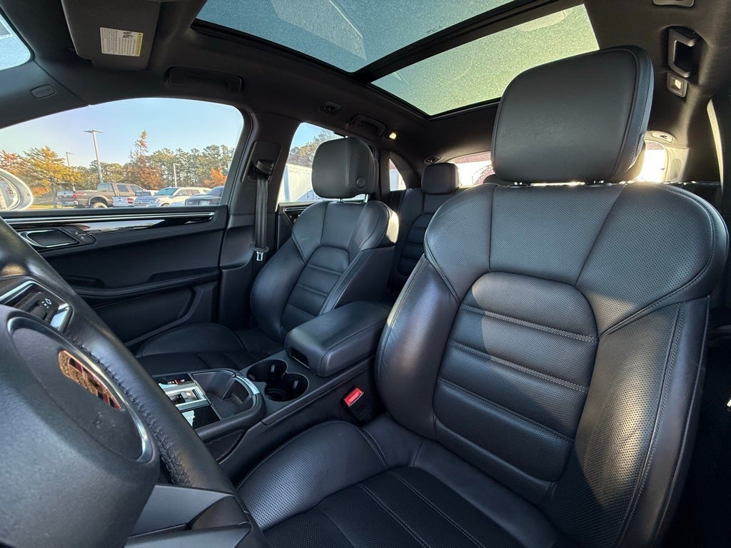 2022 Porsche Macan S