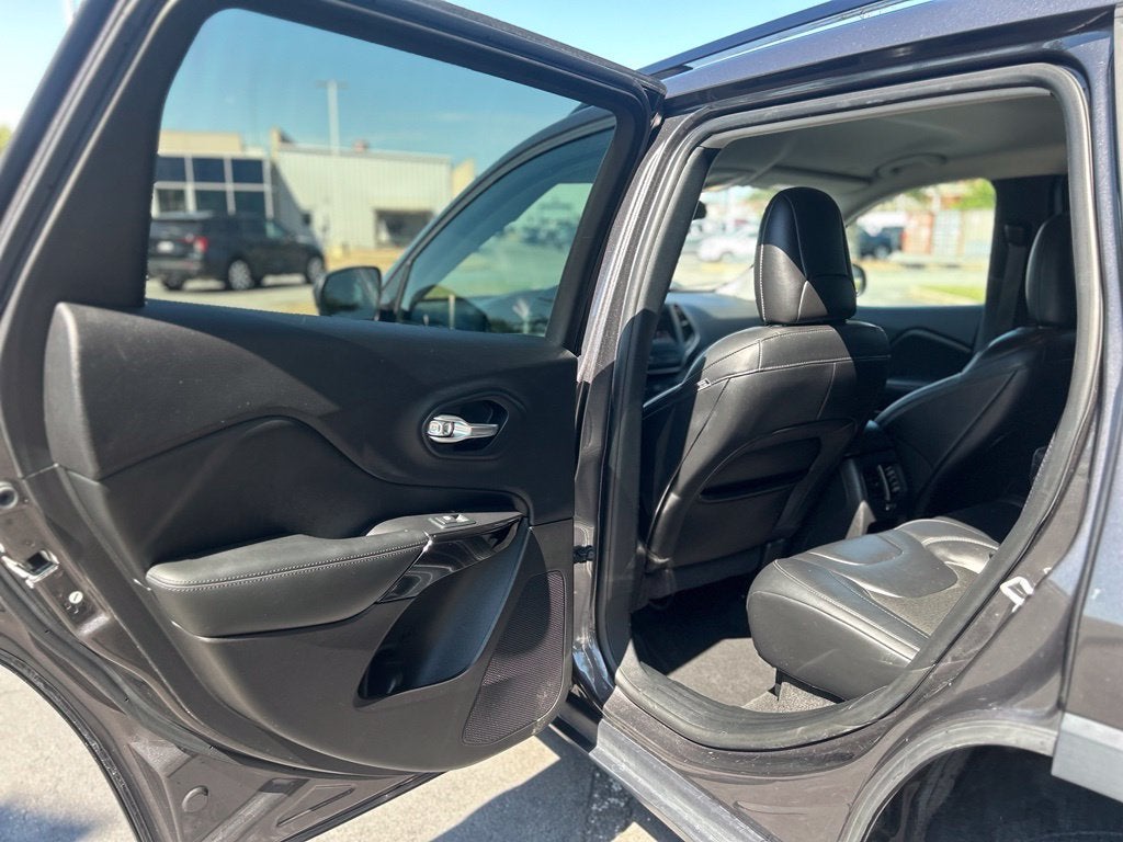 2020 Jeep Cherokee Altitude