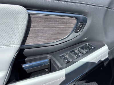 2025 Ford Expedition Platinum - 4WD - PLATINUM ULTIMATE
