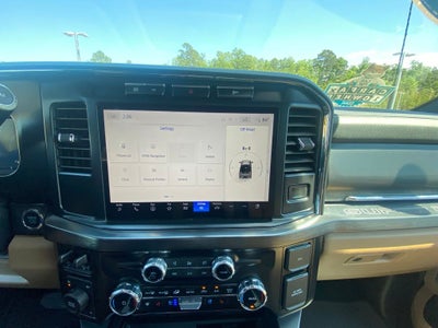 2024 Ford F-250SD Lariat - 4WD - TWIN PANEL ROOF