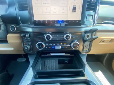 2024 Ford F-250SD Lariat - 4WD - TWIN PANEL ROOF