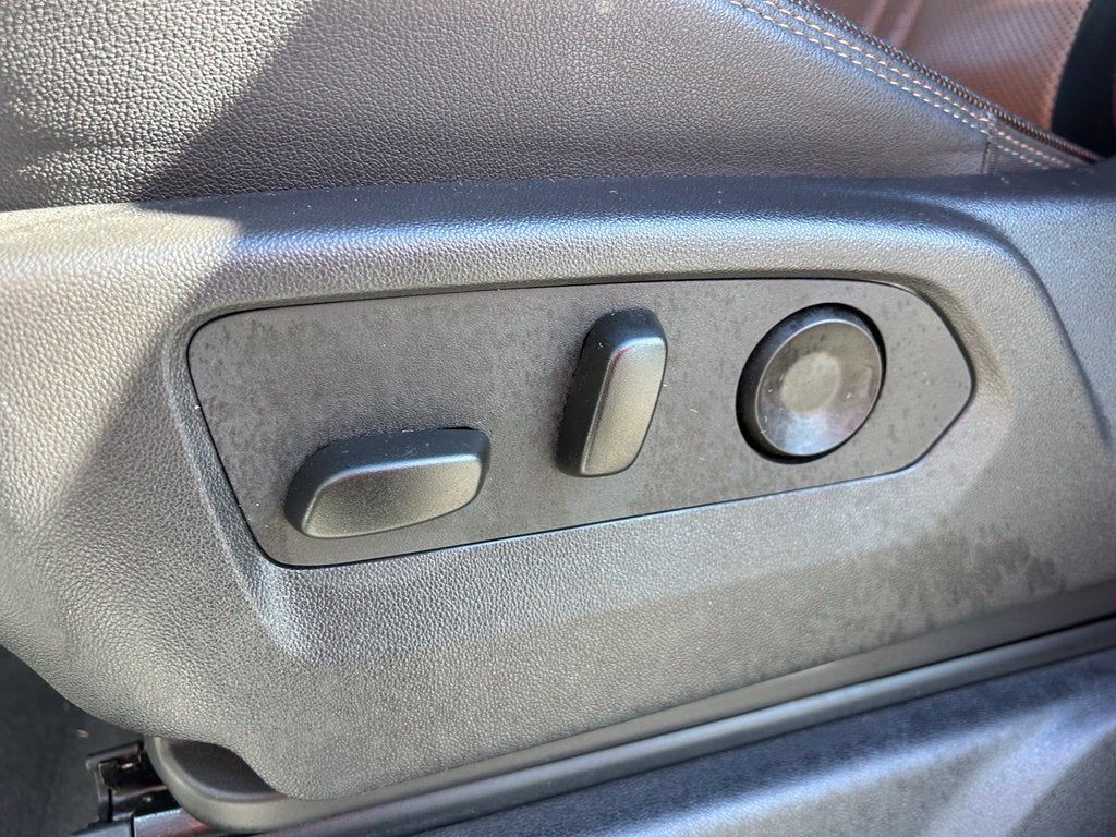 2025 Chevrolet Silverado 3500HD High Country - 4WD - 6.6L DURAMAX