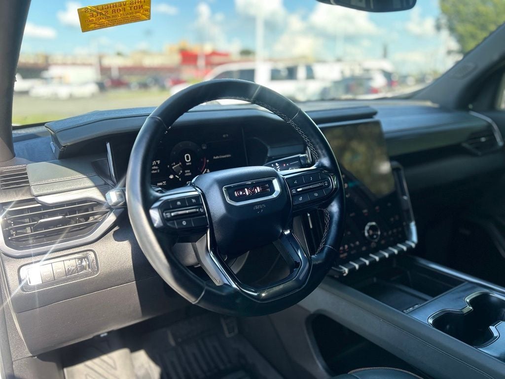 2025 GMC Acadia AT4 - AWD - PANO ROOF - ONE OWNER