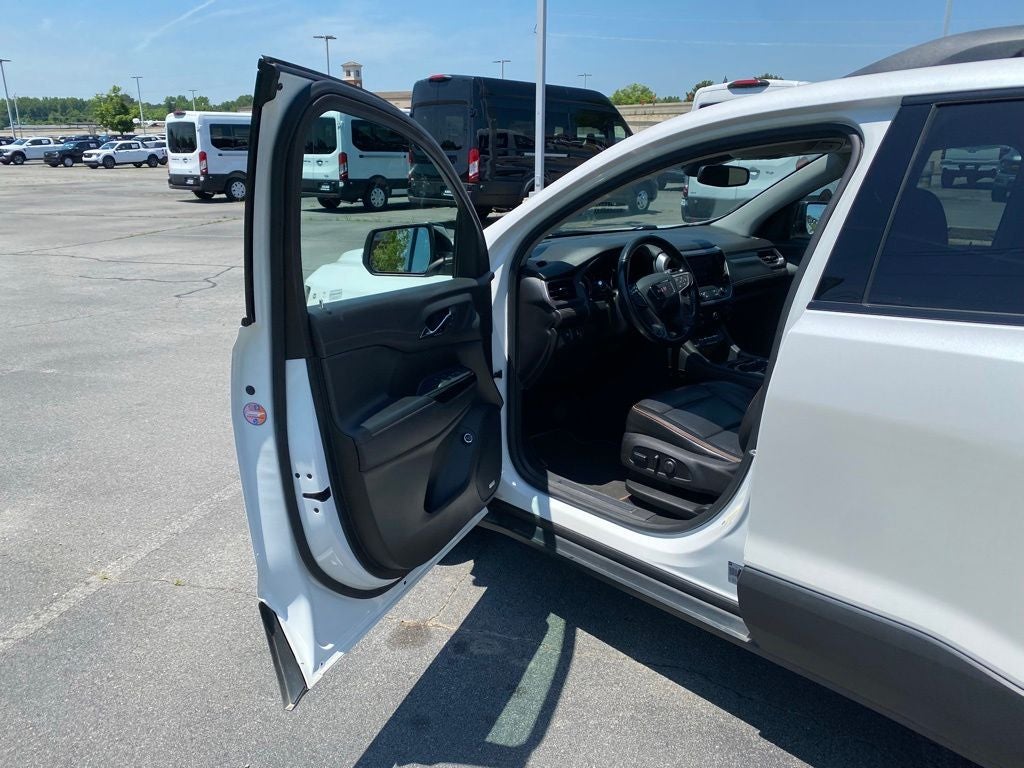 2021 GMC Acadia AT4