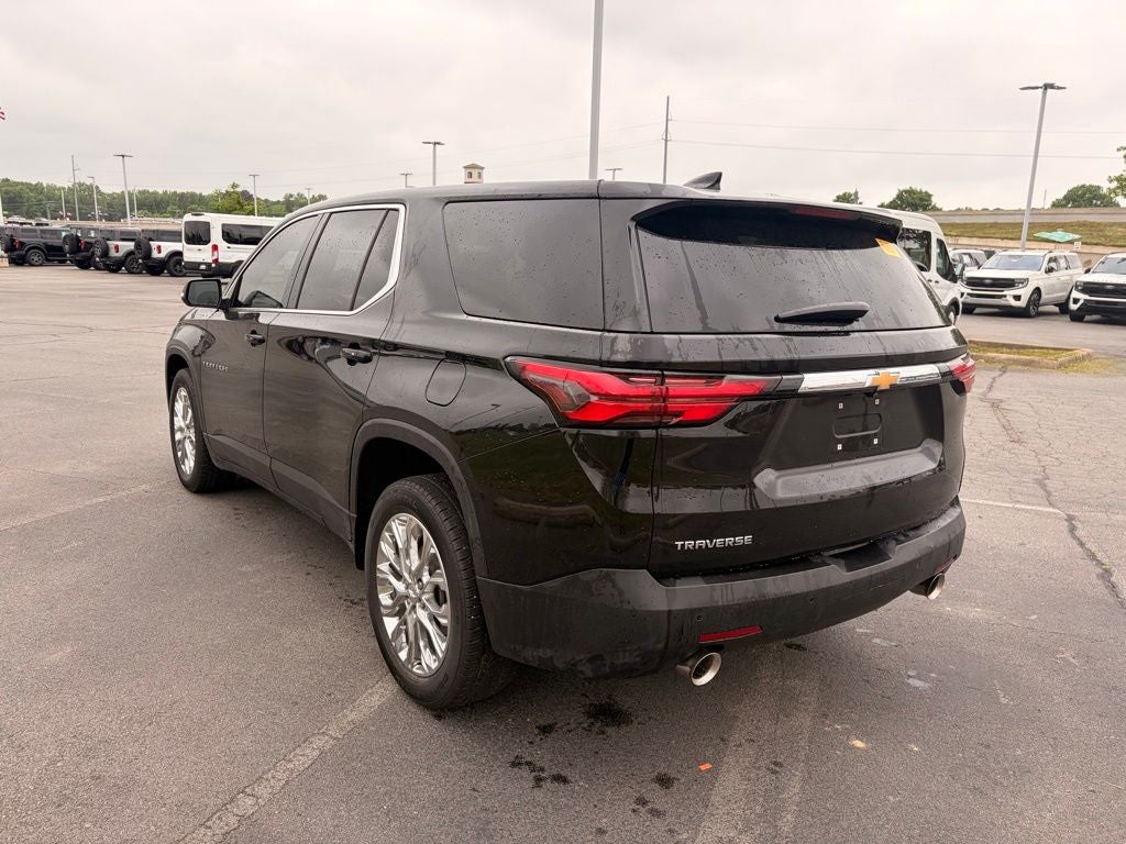 2023 Chevrolet Traverse LS