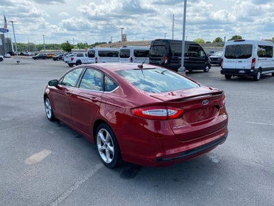 2016 Ford Fusion SE