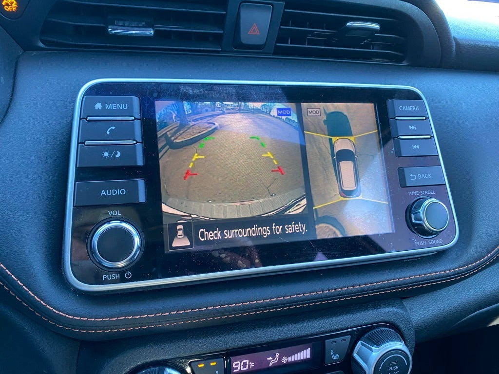 2020 Nissan Kicks SR