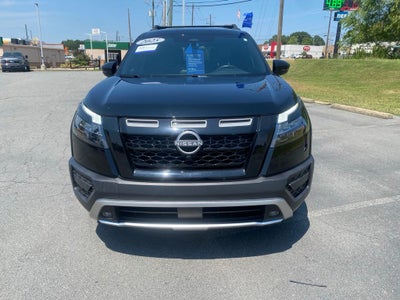 2025 Nissan Pathfinder Rock Creek - CLEAN CARFAX - ONE OWNER