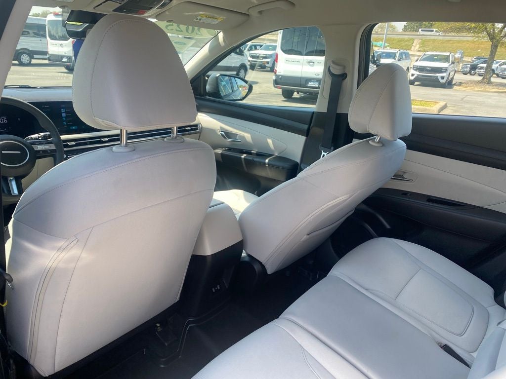 2025 Hyundai TUCSON SE