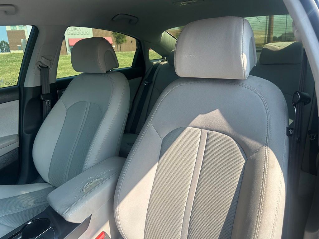 2016 Hyundai SONATA SE