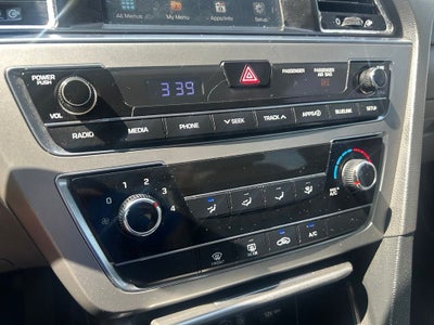 2016 Hyundai SONATA SE