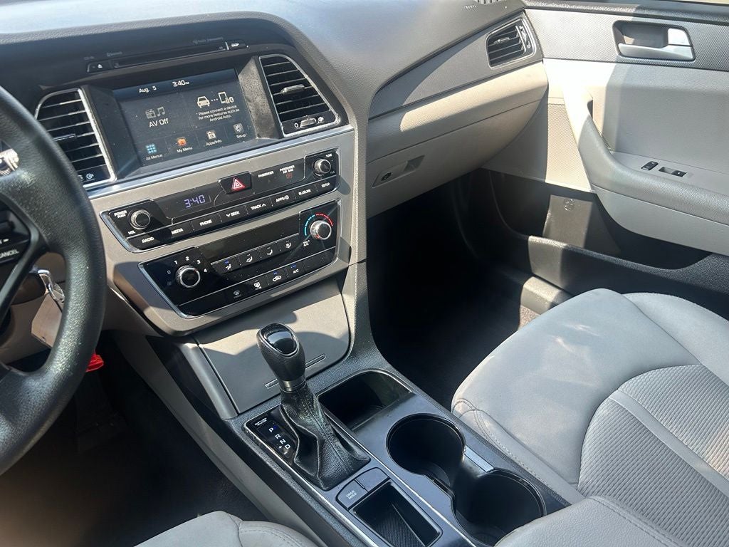 2016 Hyundai SONATA SE