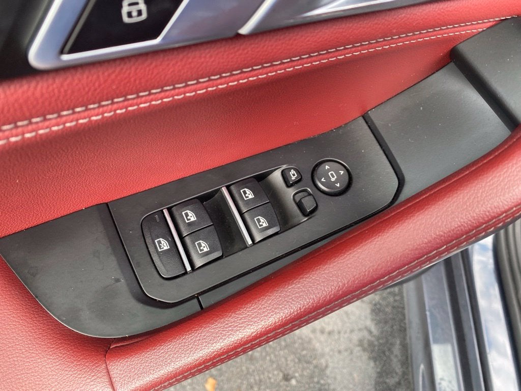 2020 BMW X6 M50i