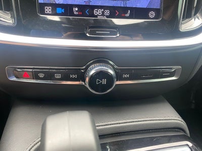 2023 Volvo S60 Recharge Plug-In Hybrid T8 Plus Black Edition