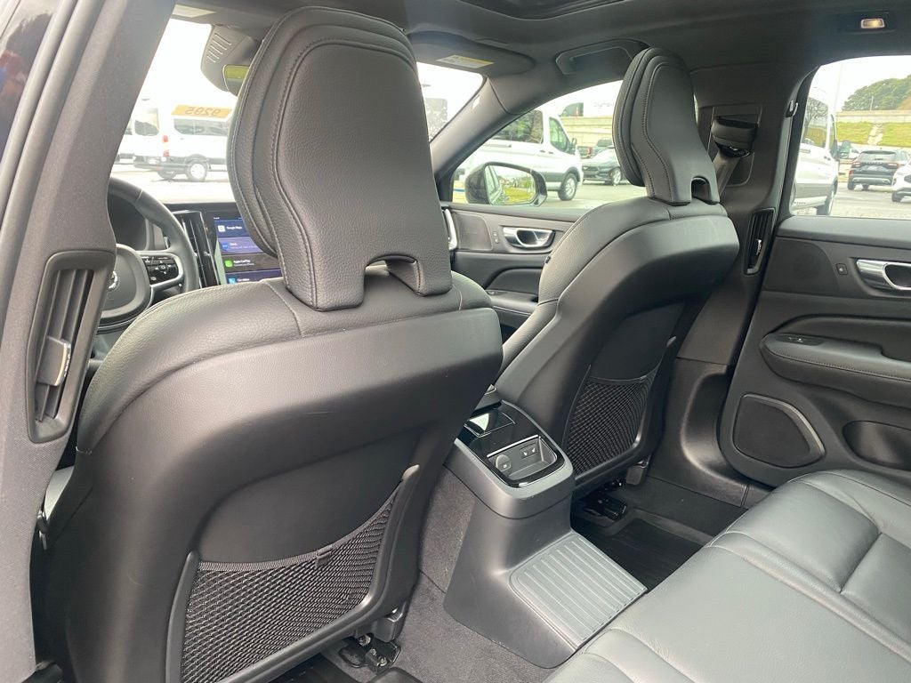 2023 Volvo S60 Recharge Plug-In Hybrid T8 Plus Black Edition