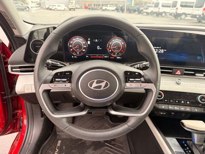 2025 Hyundai ELANTRA Limited