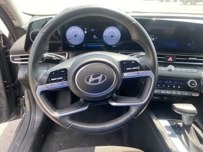 2025 Hyundai ELANTRA SEL Convenience