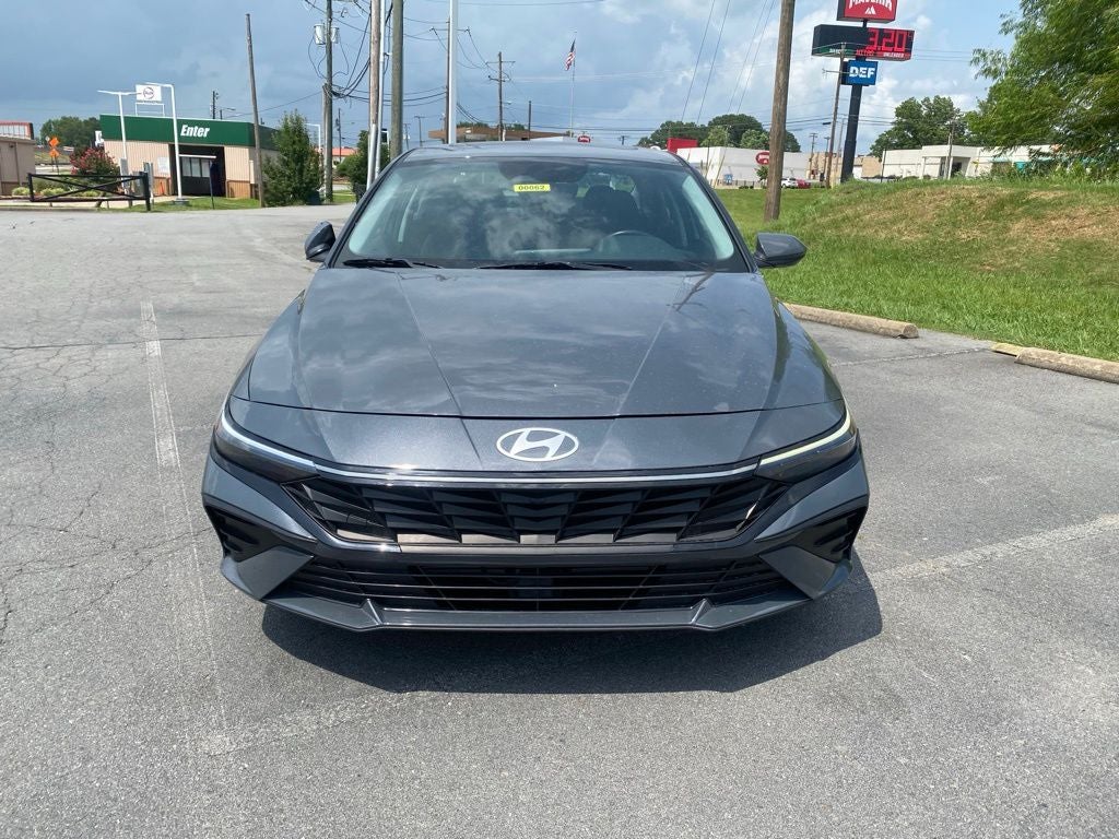 2025 Hyundai ELANTRA SEL Convenience