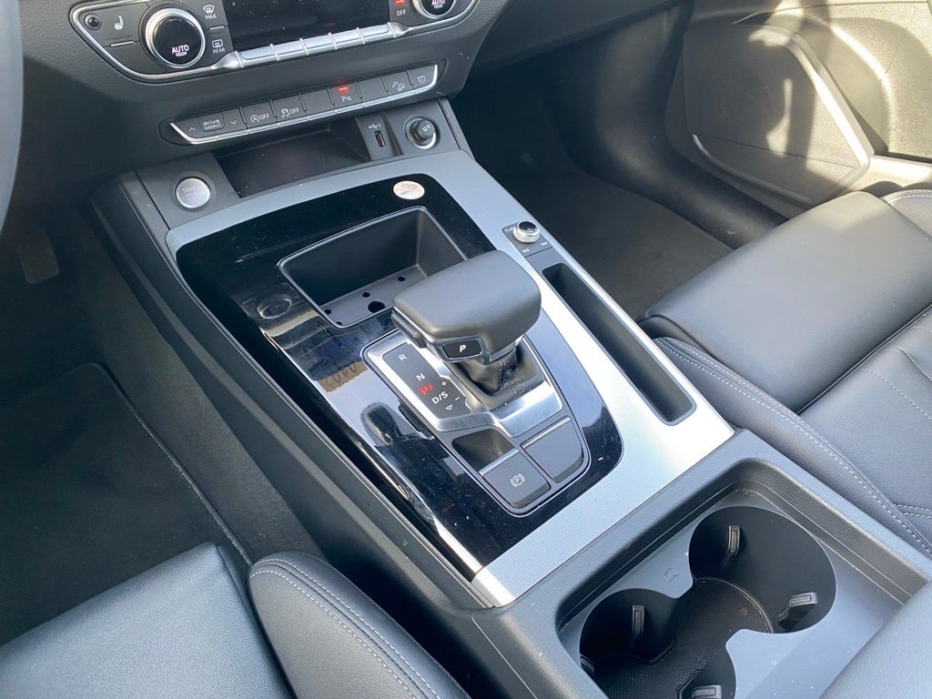 2025 Audi Q5 45 S line Premium quattro
