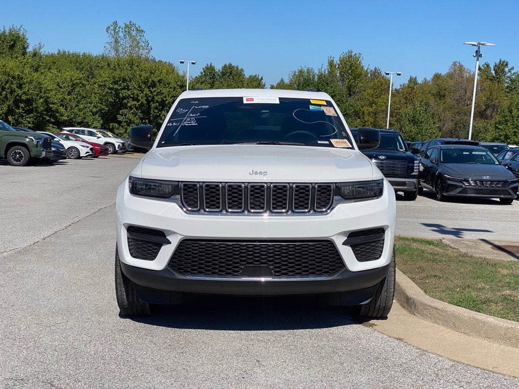 2025 Jeep Grand Cherokee Laredo