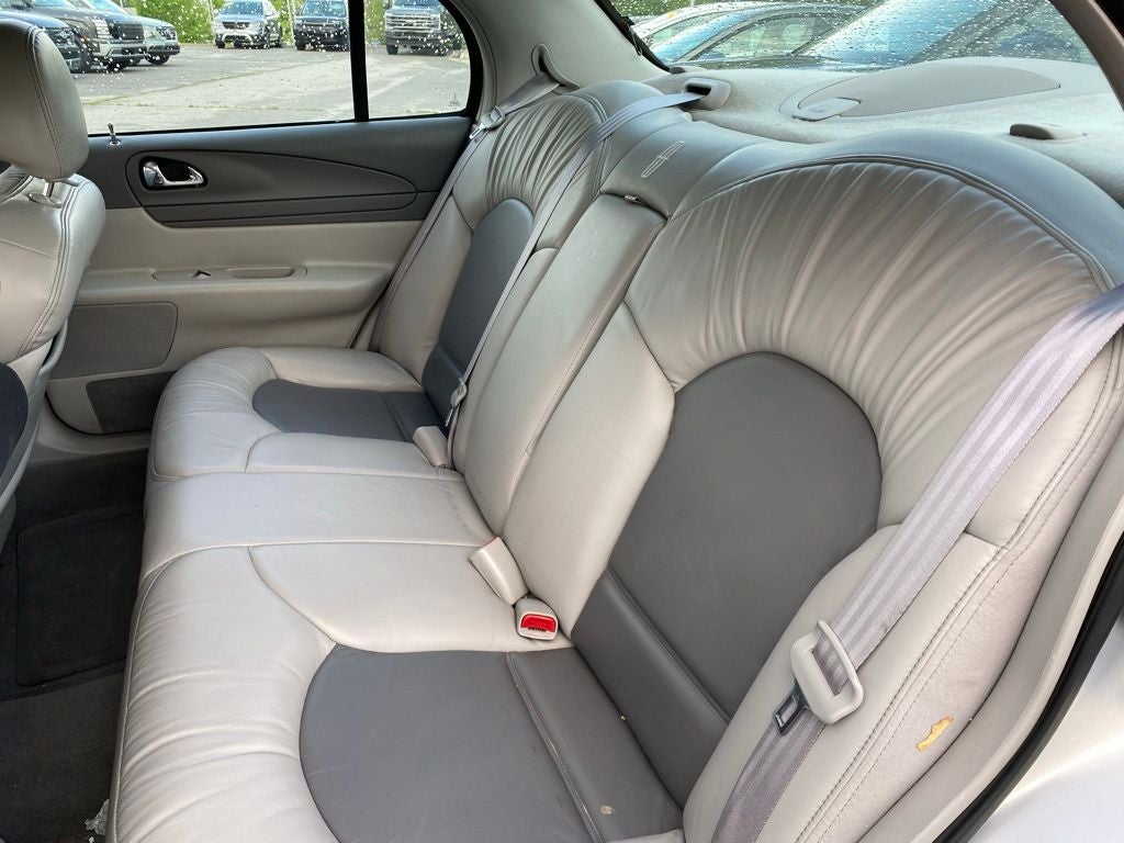 2002 Lincoln Continental Base