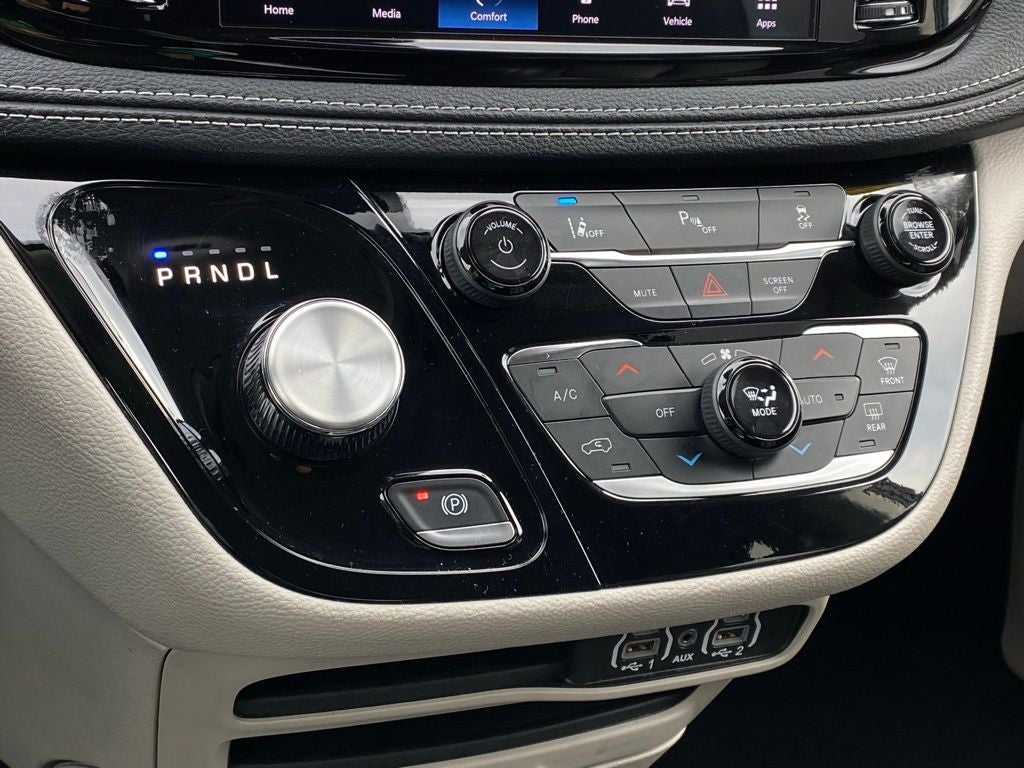 2023 Chrysler Pacifica Hybrid Touring L