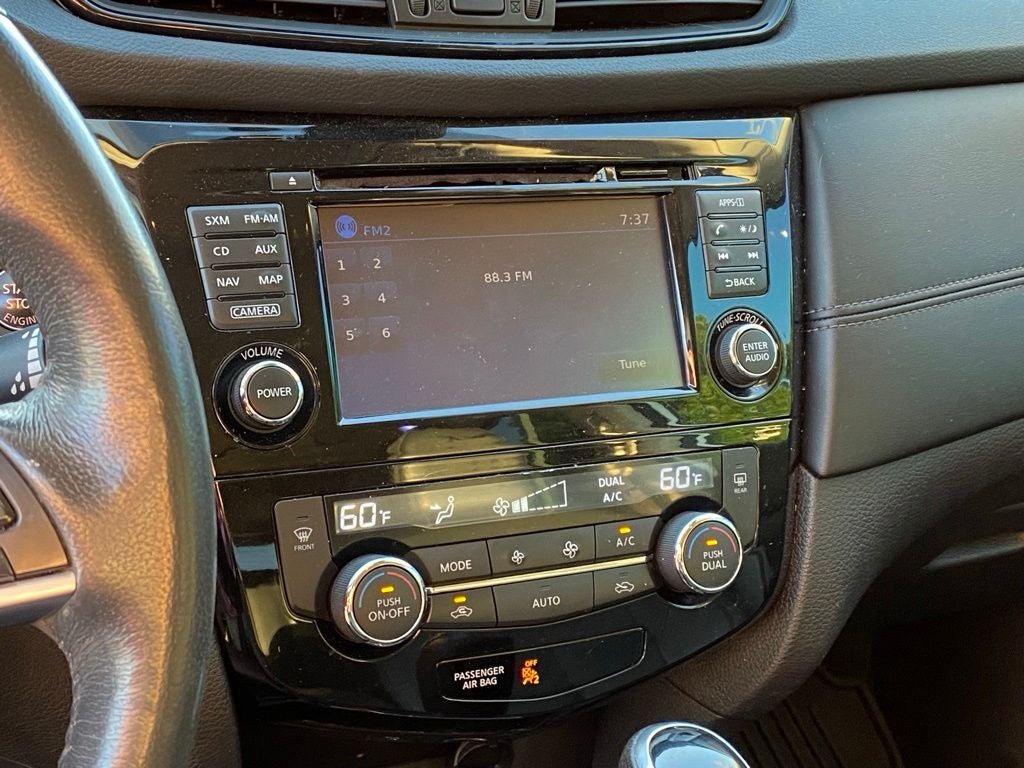 2017 Nissan Rogue SL