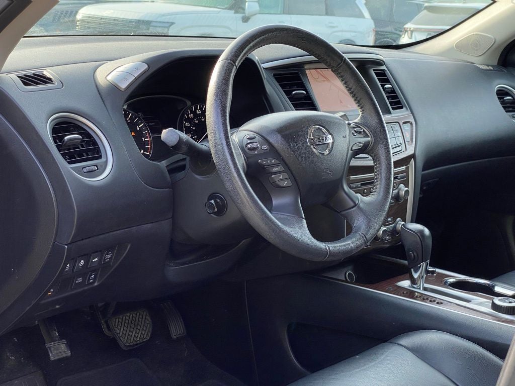 2017 Nissan Pathfinder Platinum