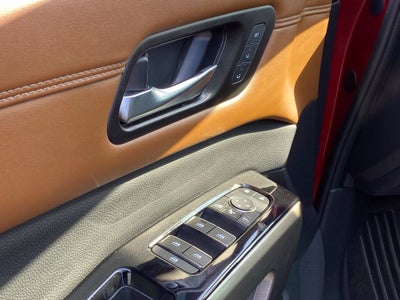2022 Nissan Pathfinder Platinum