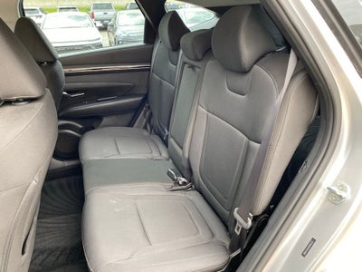 2022 Hyundai TUCSON SE