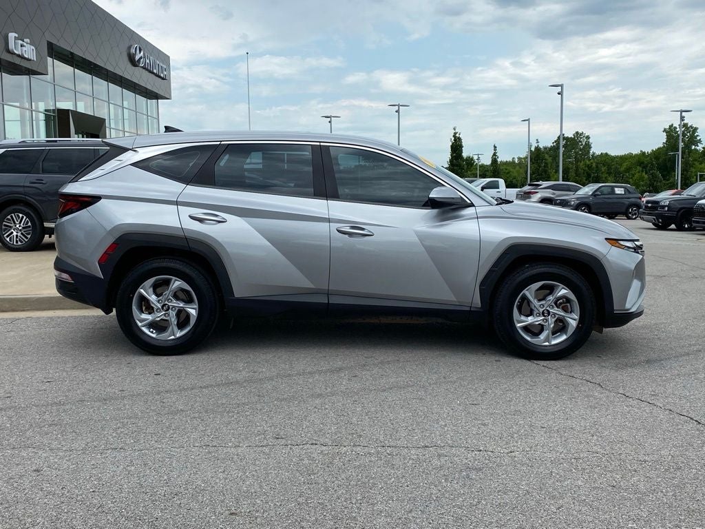 2022 Hyundai TUCSON SE