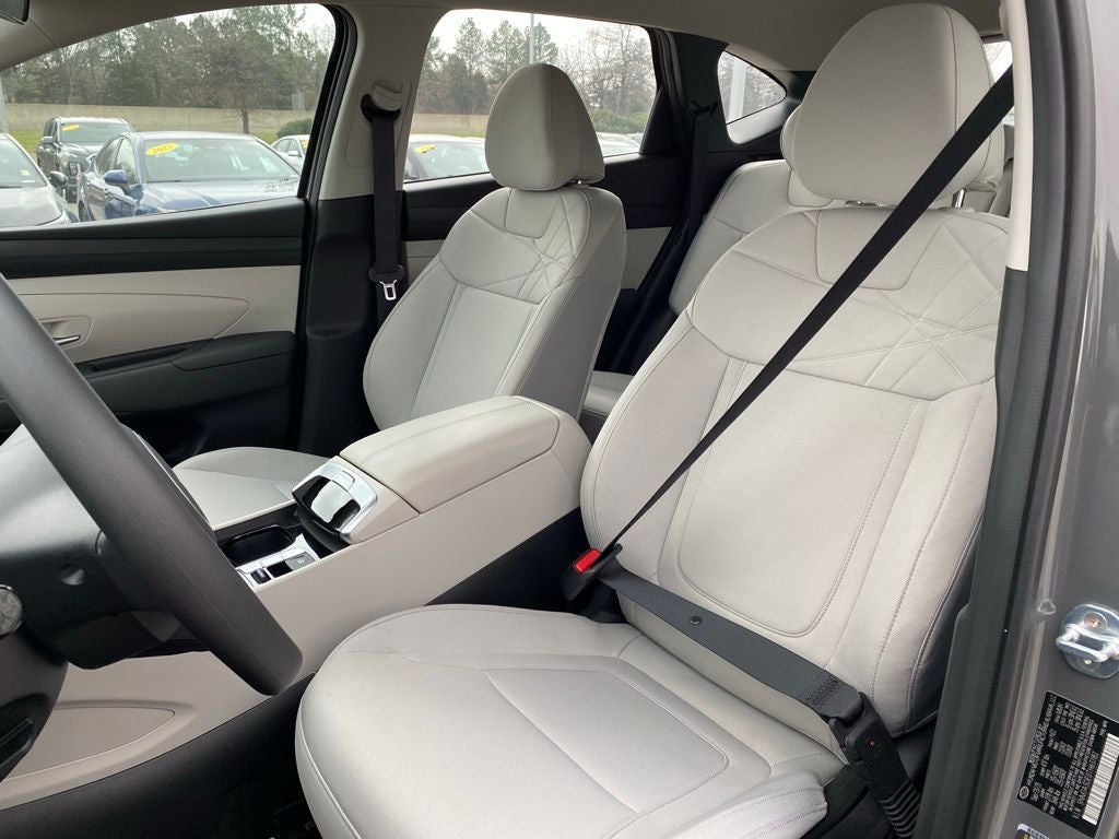 2026 Hyundai TUCSON SE FWD