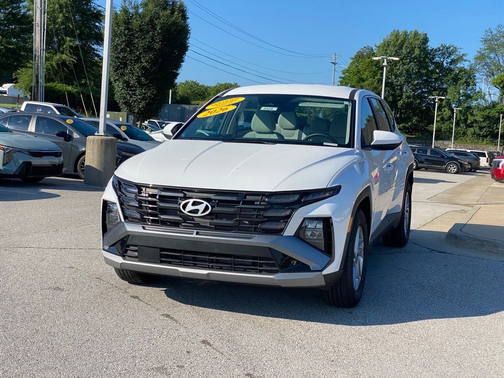 2026 Hyundai TUCSON SE FWD