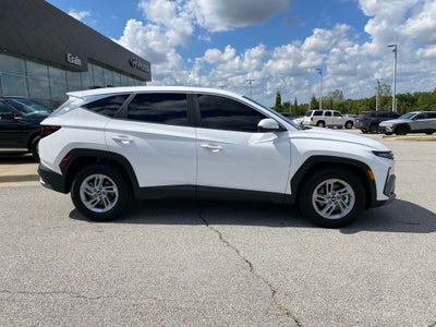 2026 Hyundai TUCSON SE FWD