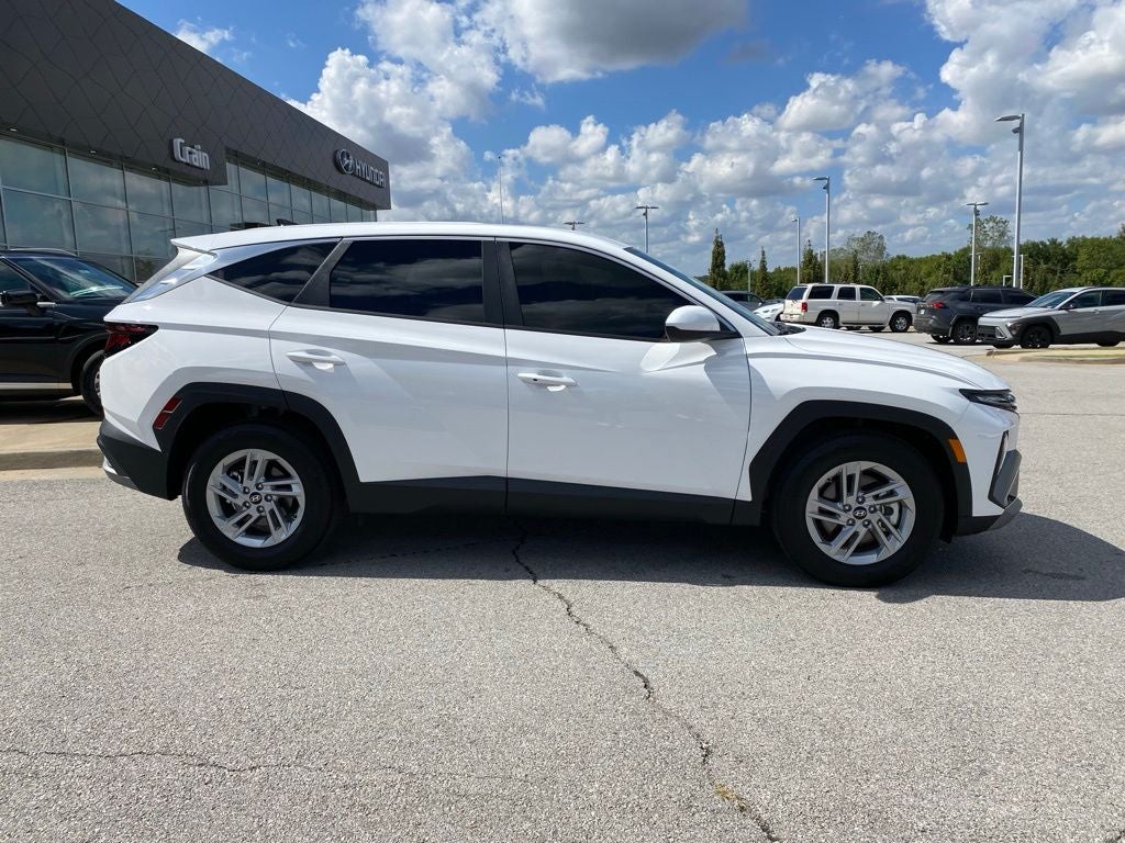 2026 Hyundai TUCSON SE FWD