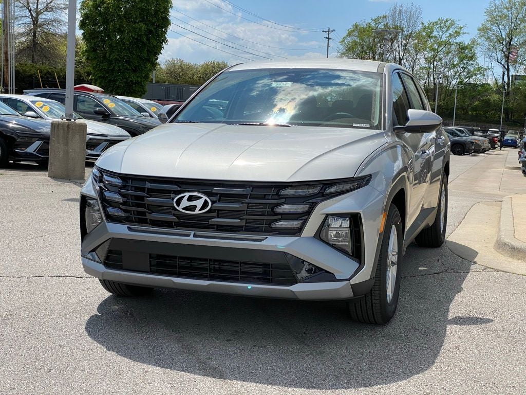 2026 Hyundai TUCSON SE FWD