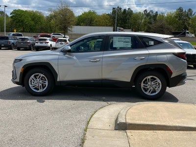 2026 Hyundai TUCSON SE FWD