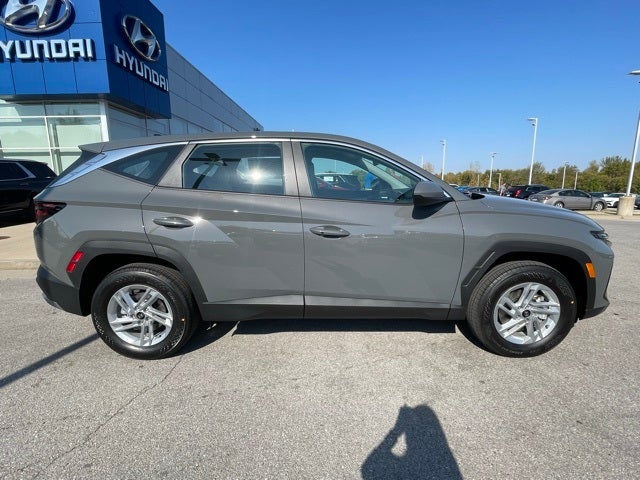 2025 Hyundai TUCSON SE AWD