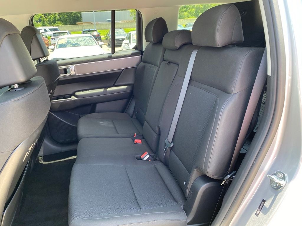 2025 Hyundai SANTA FE SE