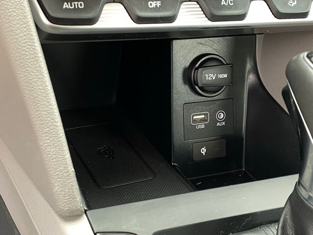 2020 Hyundai ELANTRA Limited